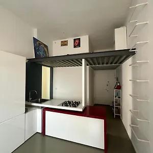 https://vimoloft-a-due-passi-da-milano.italymilanhotels.net