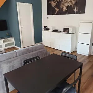 https://la-casa-di-andrea.it-lombardy.com